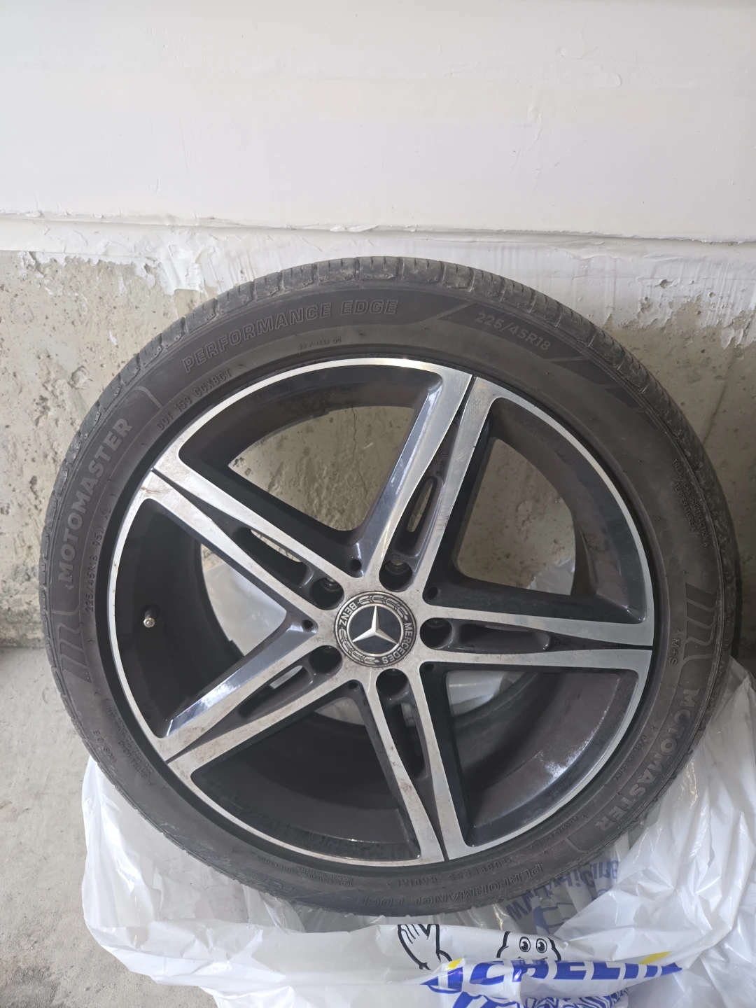 Mercedes-Benz A250 OEM Wheels & Tires - photo 2