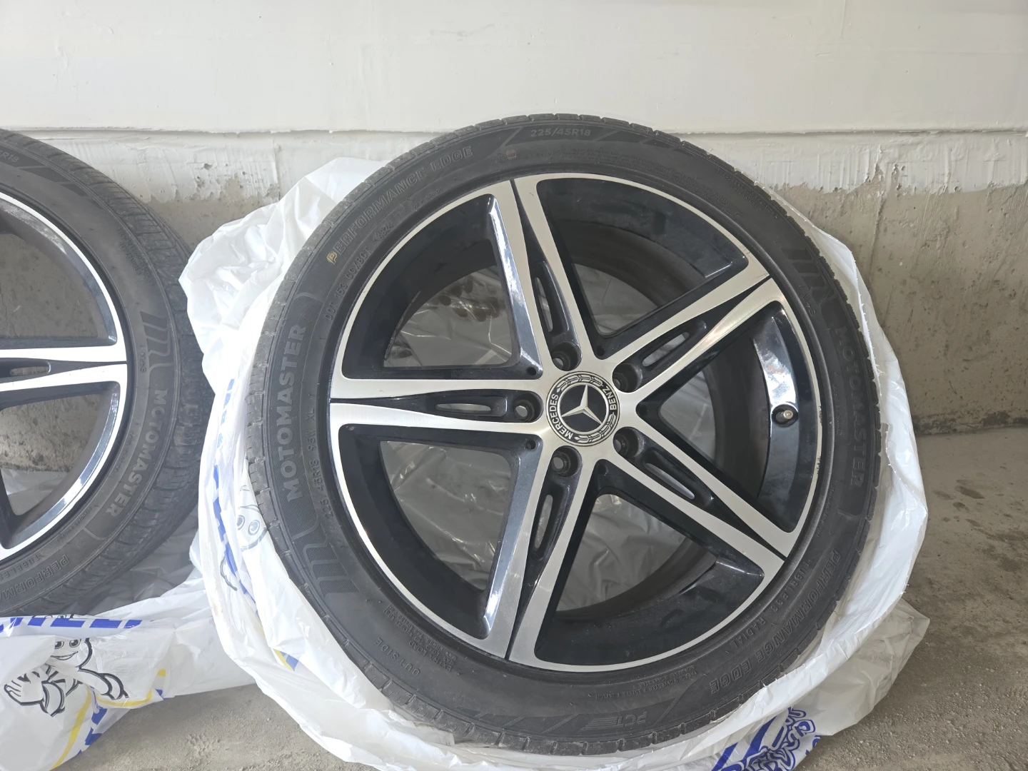 Mercedes-Benz A250 OEM Wheels & Tires - photo 4