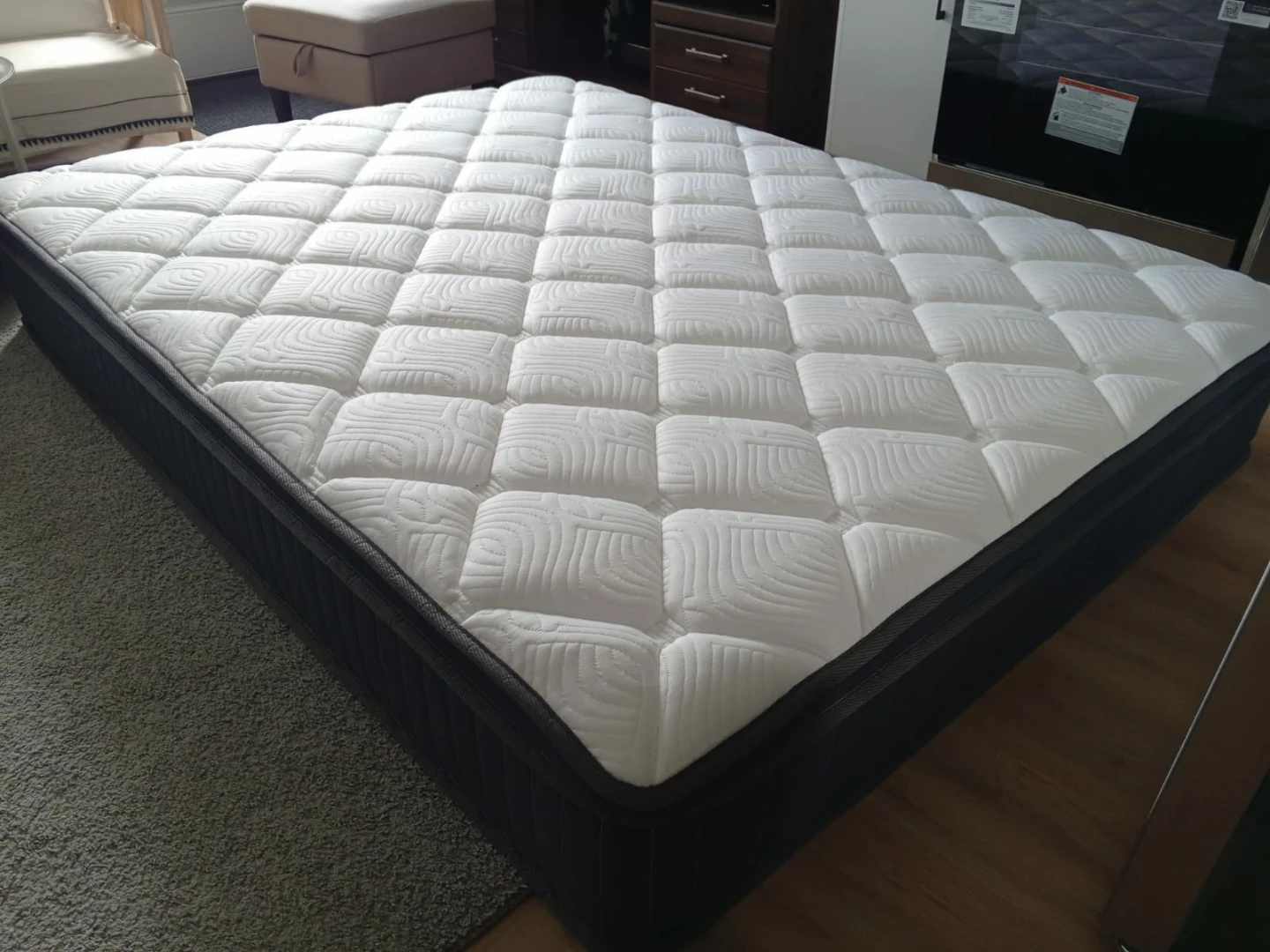 White Quilted Mattress - photo 5