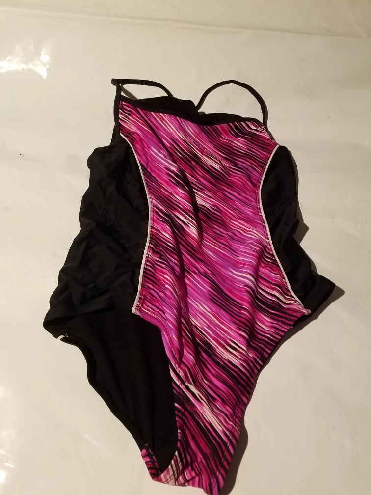 Catalina Women's One-Piece Swimsuit XL/XG (16-18)