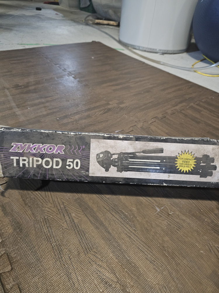 ZykkoR Tripod 50 - photo 3