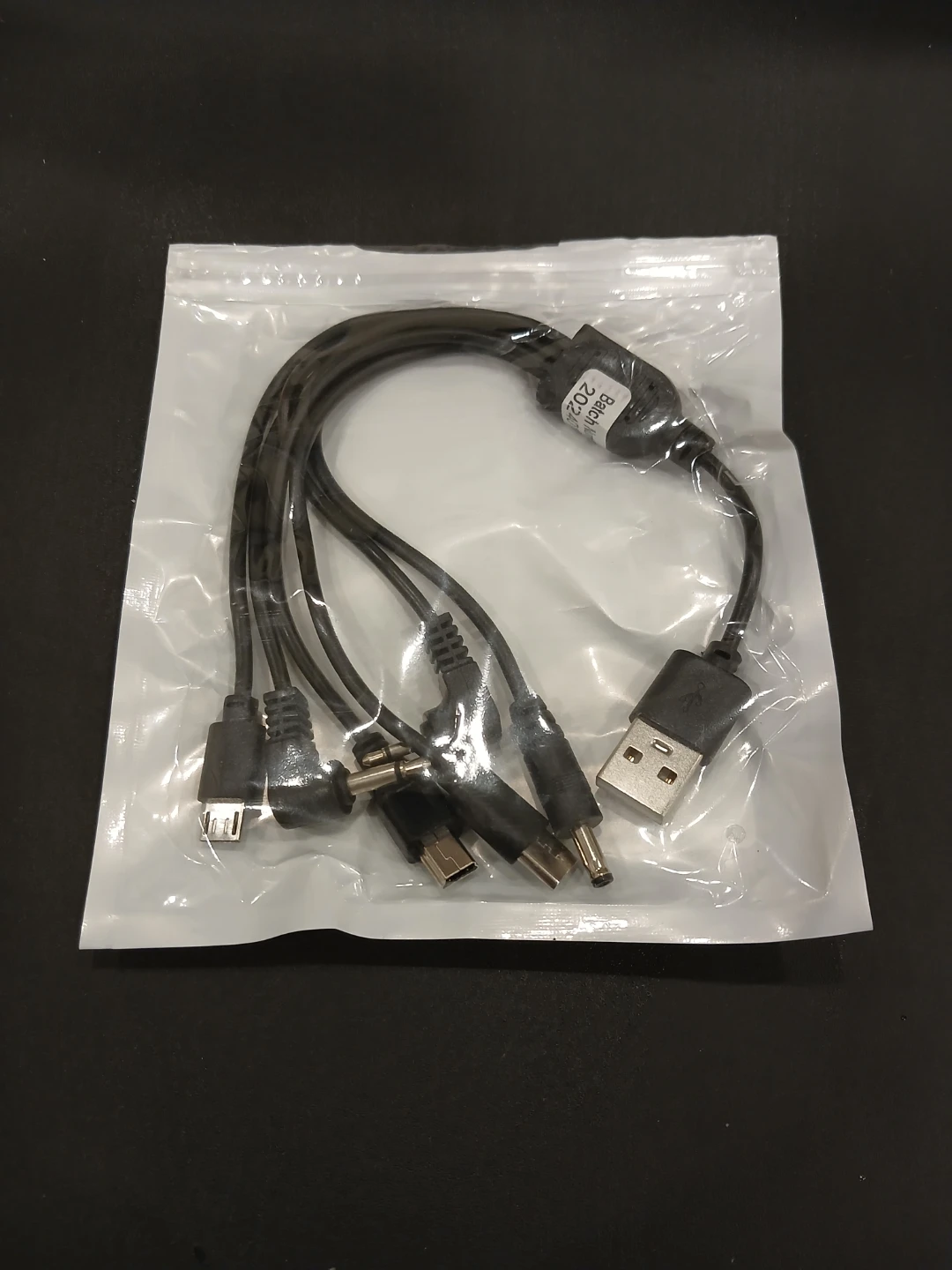 Multi-USB Charging Cable With 6 Charging Tips - photo 2