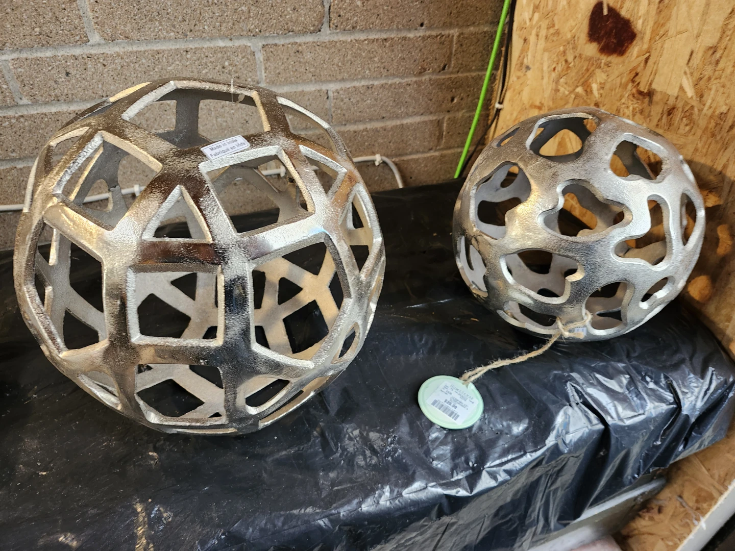 Silver Decorative Sphere (metal)