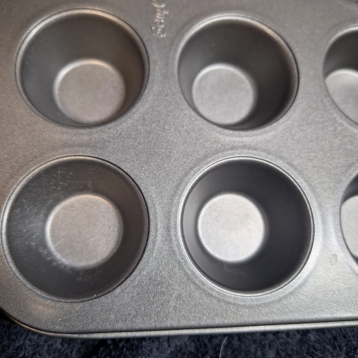 Nordic Ware Muffin Pan - 24 Cups - photo 2