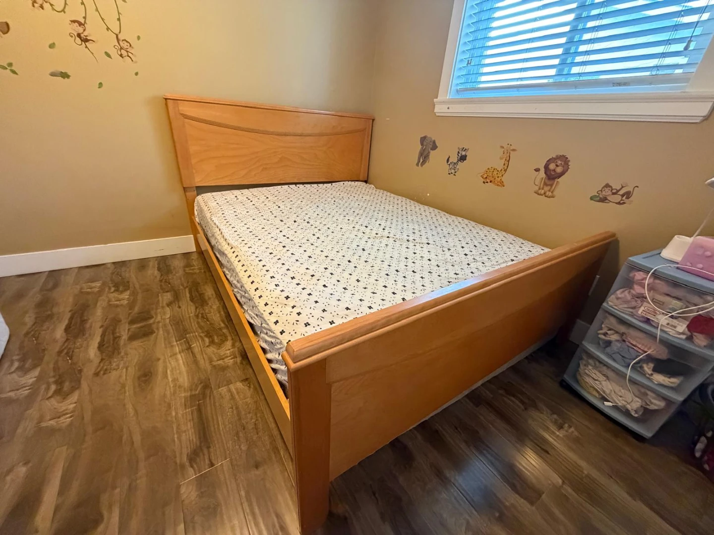Solid Wood Bed with mattress box and Frame - Natural Finish