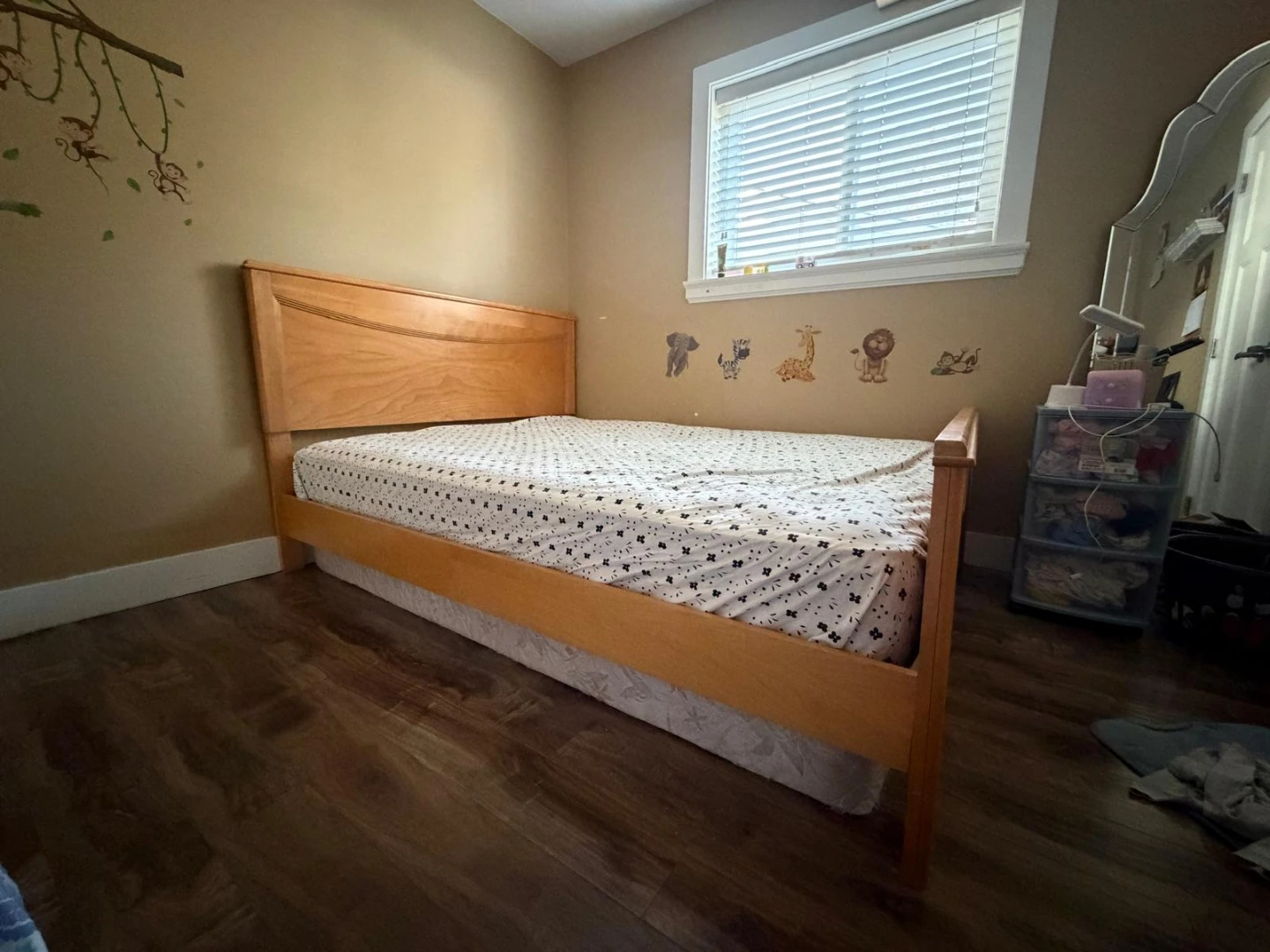 Solid Wood Bed with mattress box and Frame - Natural Finish - photo 4