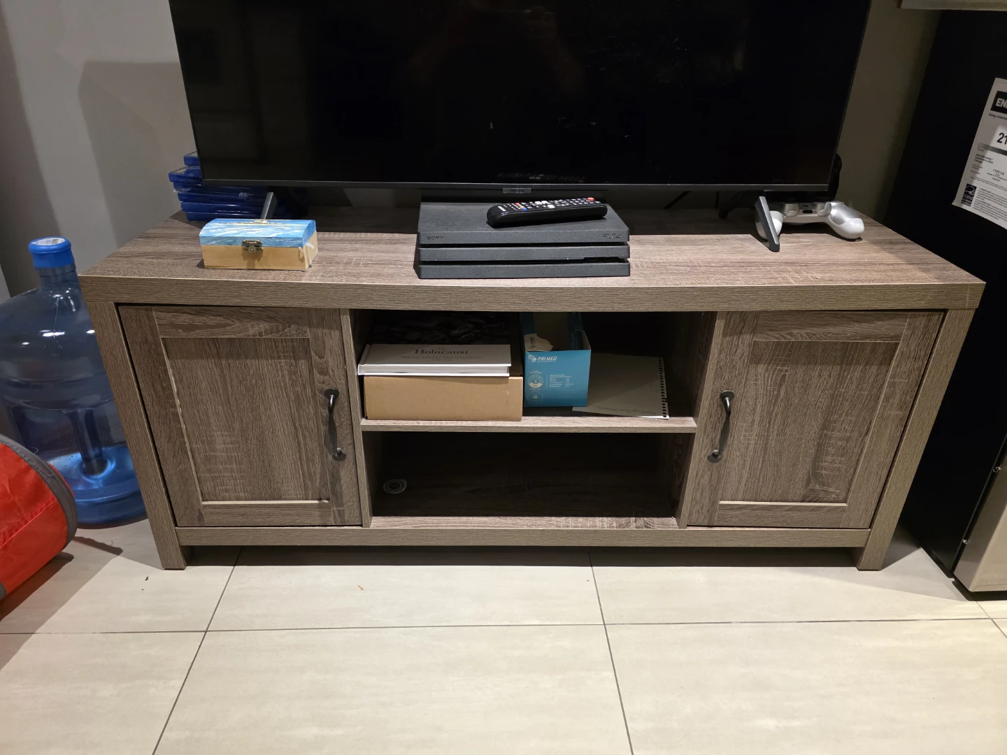 Wood Entertainment TV Stand with Cabinet Doors