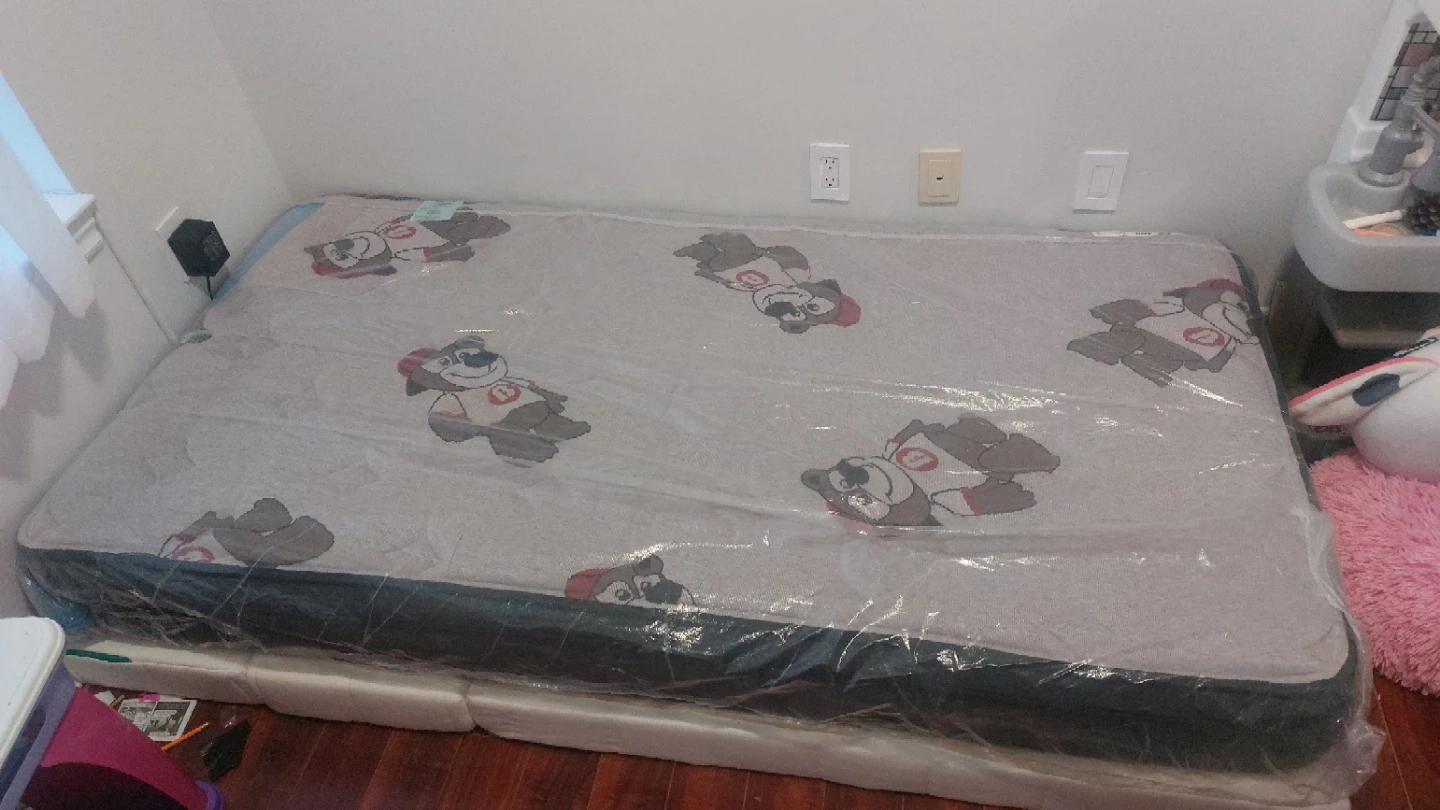 Twin bed Mattress included - photo 4