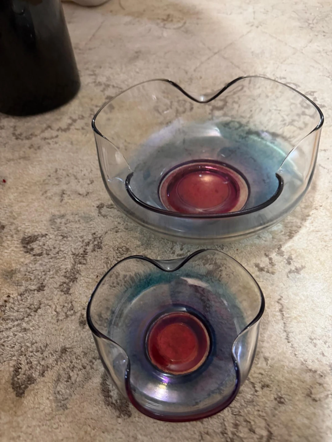 Set of 2 Iridescent Glass Bowls