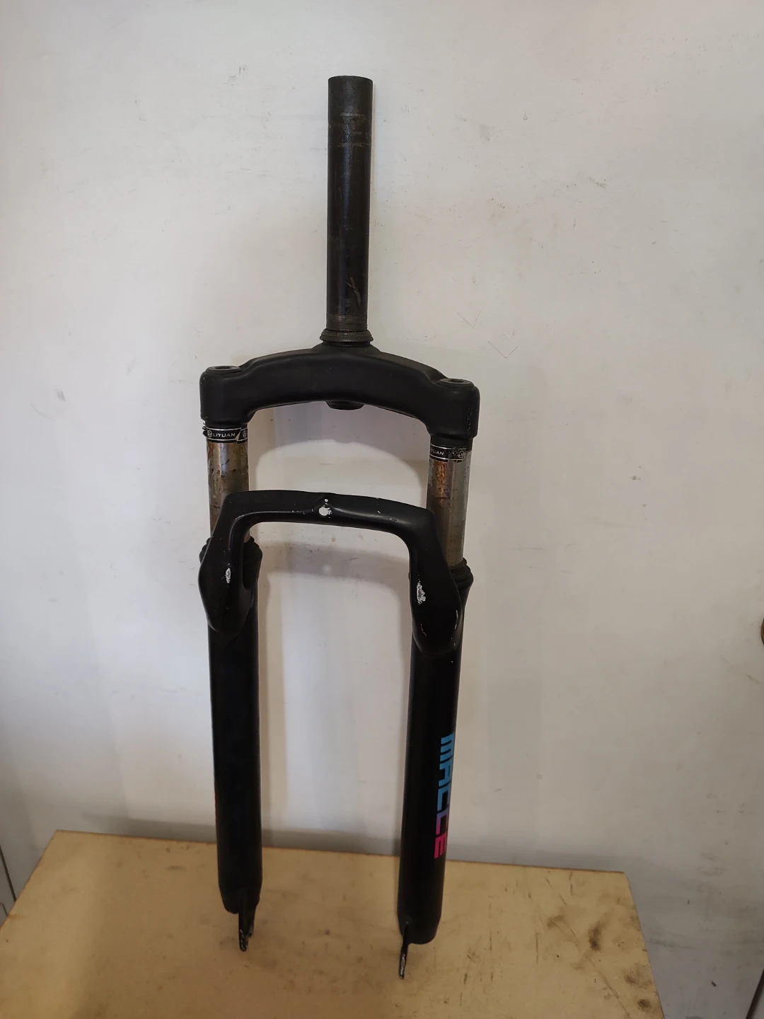 Mace Bicycle Front Suspension Fork
