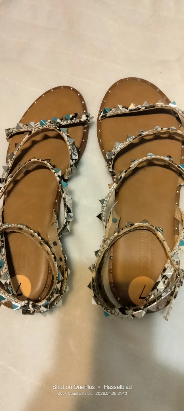 Cushion Aire Studded  sandals 7 - photo 2