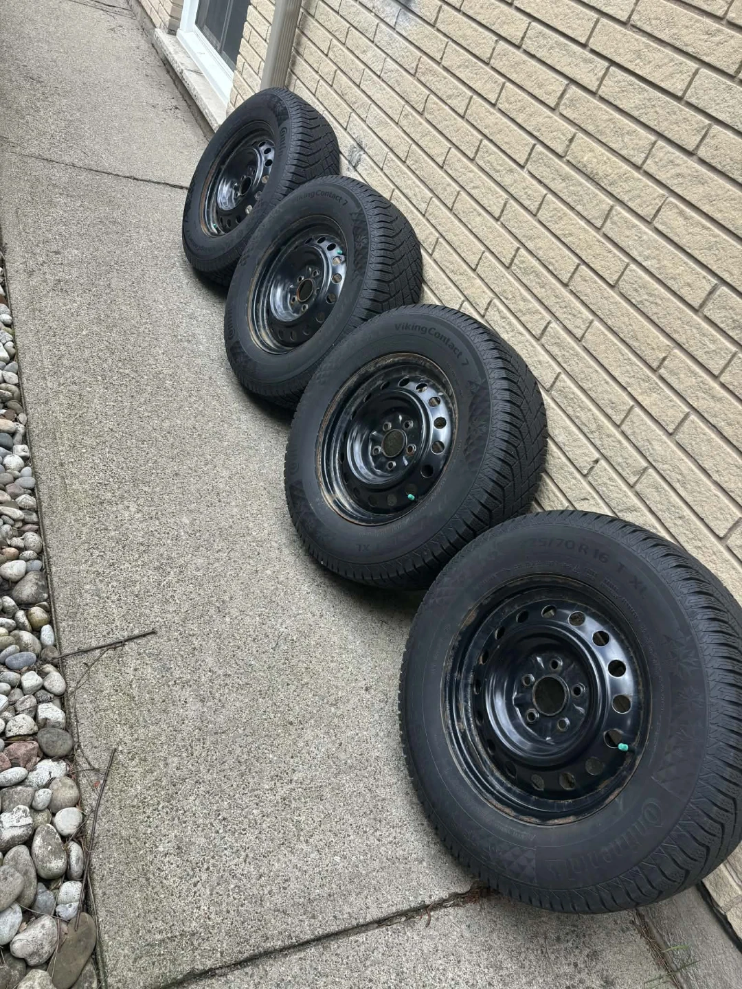 4 Continental VikingContact Winter Tires with Rims - 225/70/R16 - photo 5