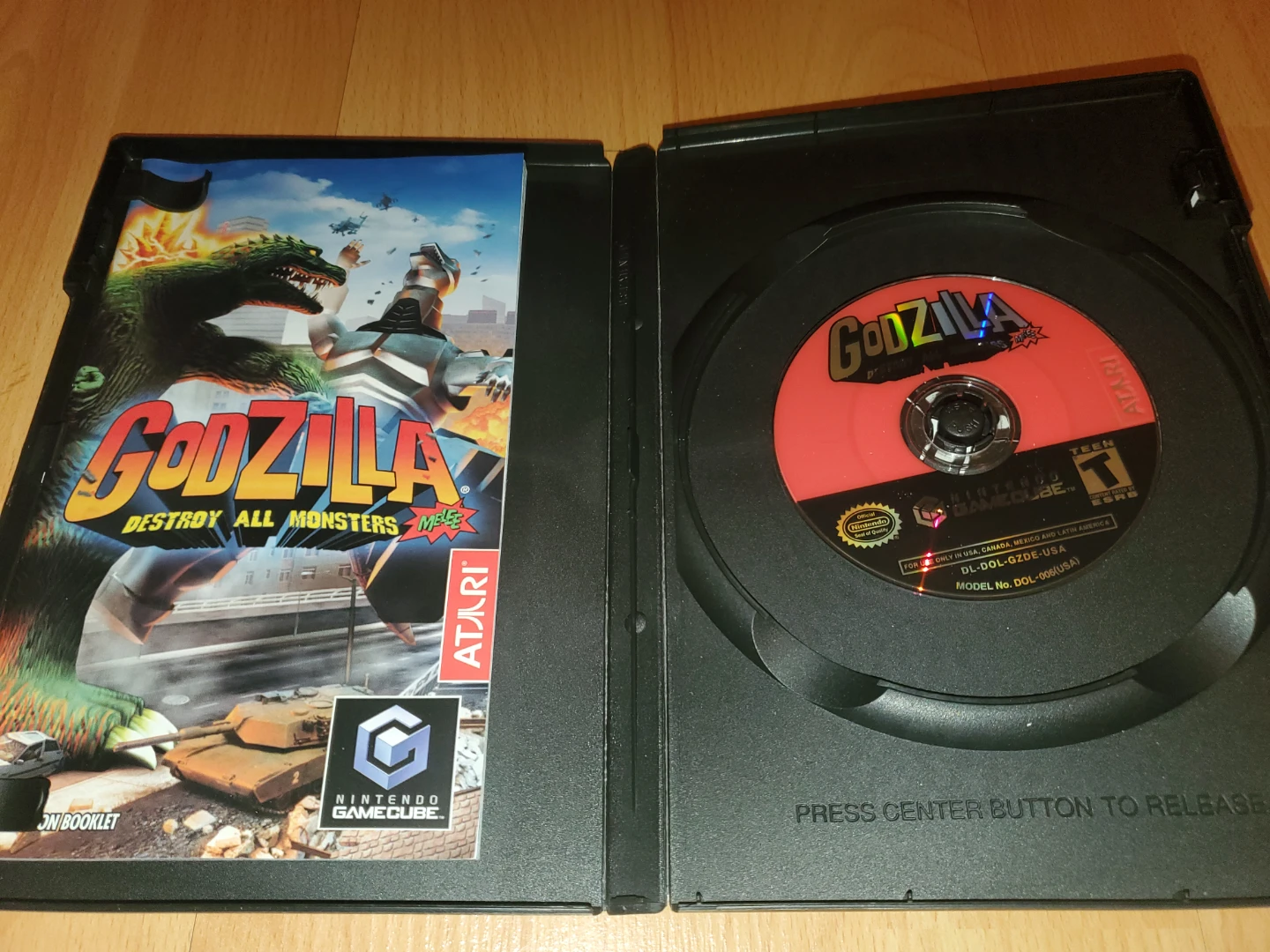 Godzilla Destroy All Monsters Melee Nintendo GameCube Game - photo 2
