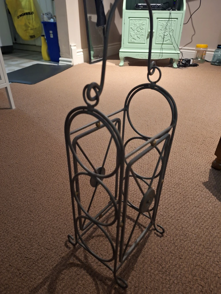 Metal 4-Bottle Wine Rack Stand