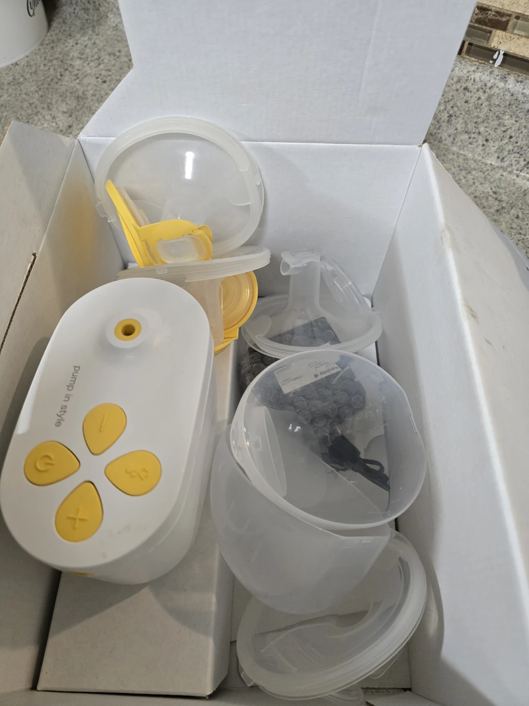 Medela Pump In Style Double Electric Breast Pump - photo 2