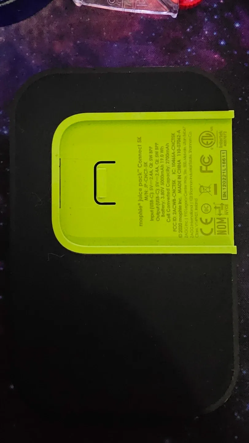 mophie Juice Pack Connect 5K Power Bank