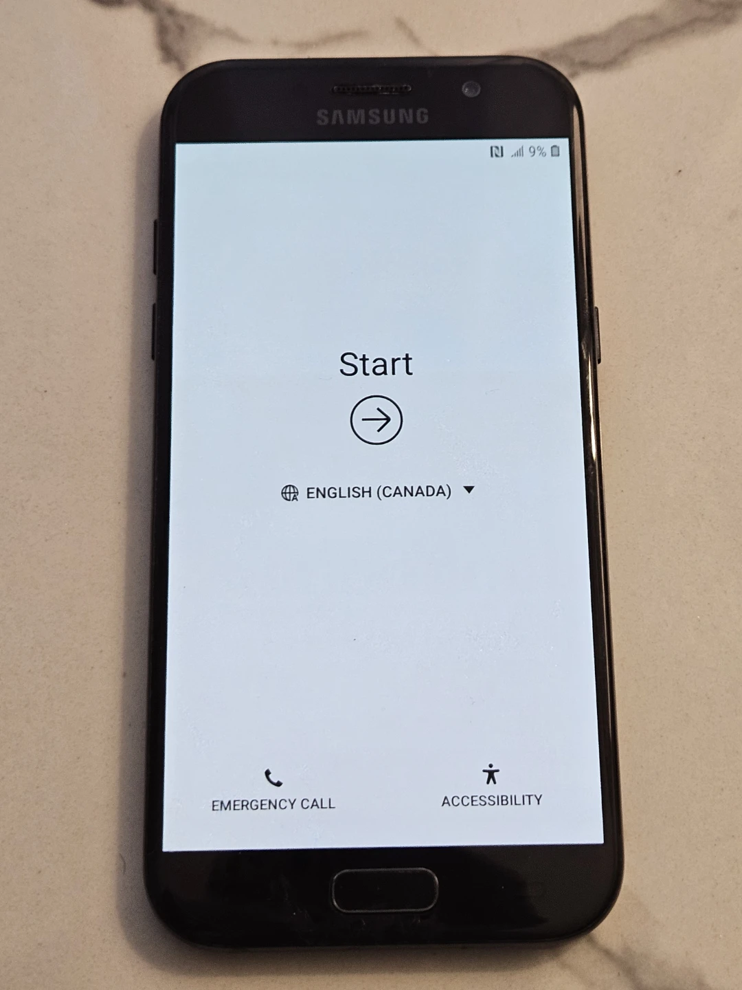 Samsung A520W Smartphone - Black