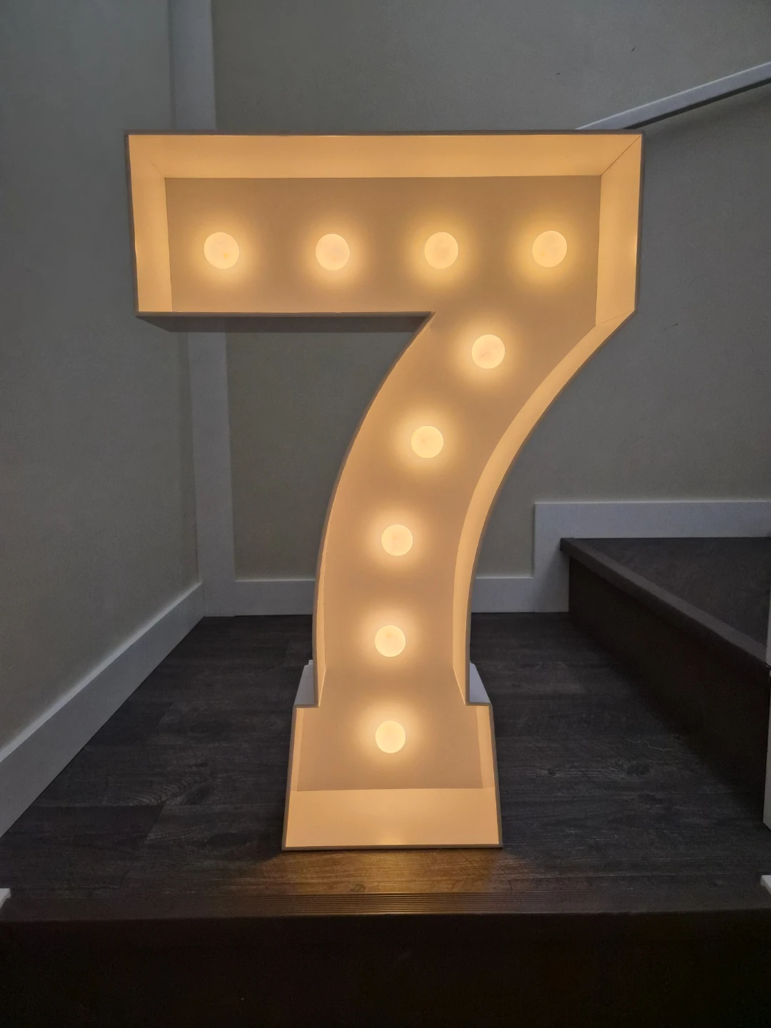 Light Up Number 7 Marquee Sign - photo 2