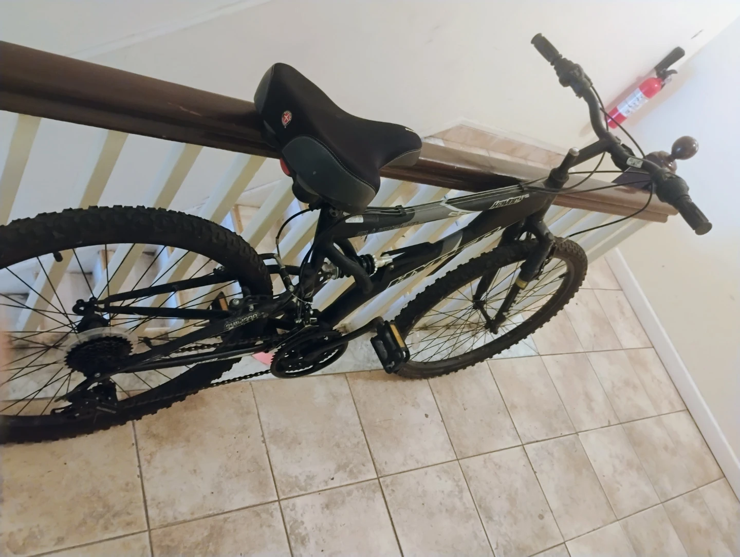 Hyper Men's Mountain Bike - photo 2