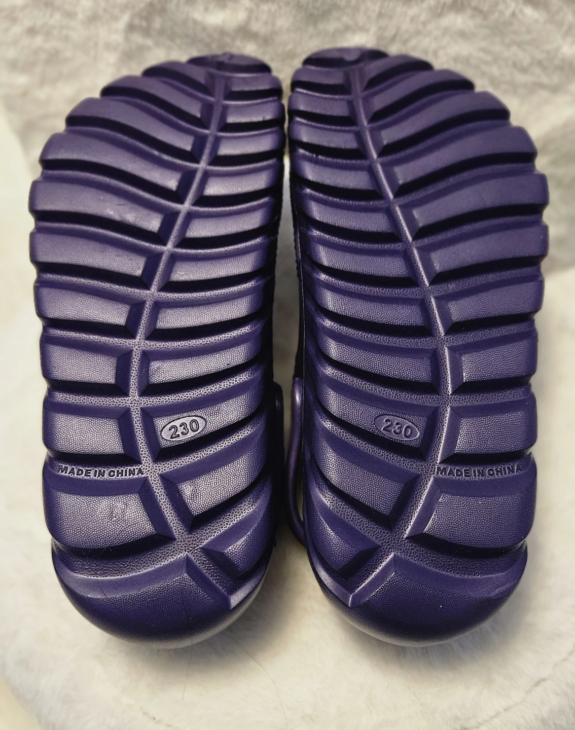 AMOJI Purple Clogs Size 230 or 6 Women's, 5 Men's - photo 4