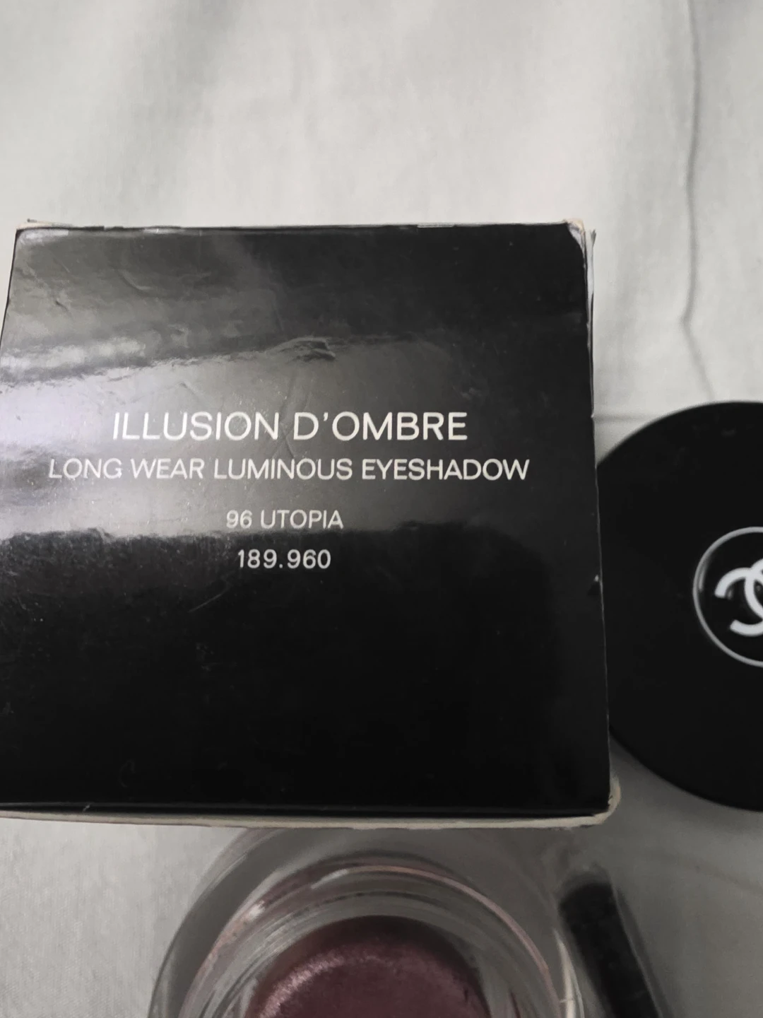 Chanel Illusion d'Ombre Long Wear Luminous Eyeshadow 96 Utopia - photo 3