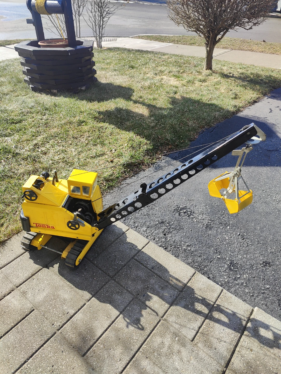 Tonka Crane Toy