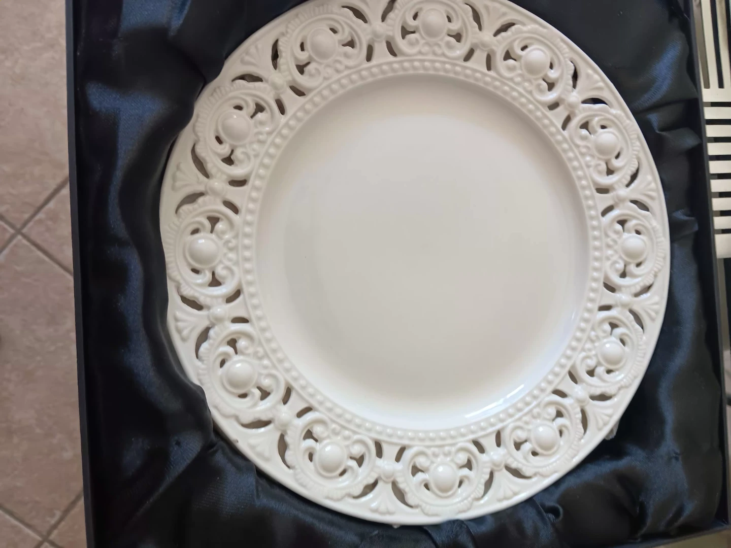 Bombay Decorative Plate