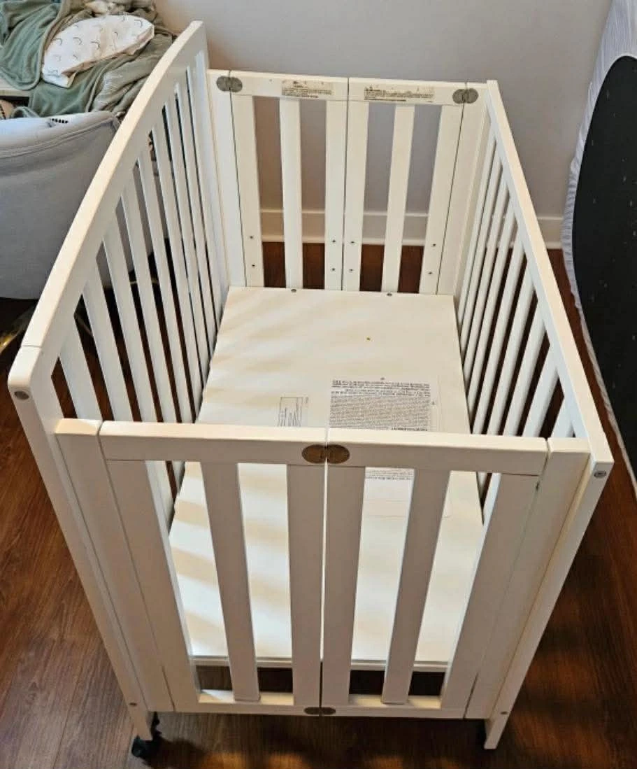 Dylan 3-in-1 Mini Convertible Portable Crib - photo 2
