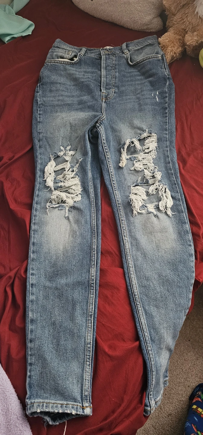We The Free BDG 29 "Distressed" Blue Denim Jeans