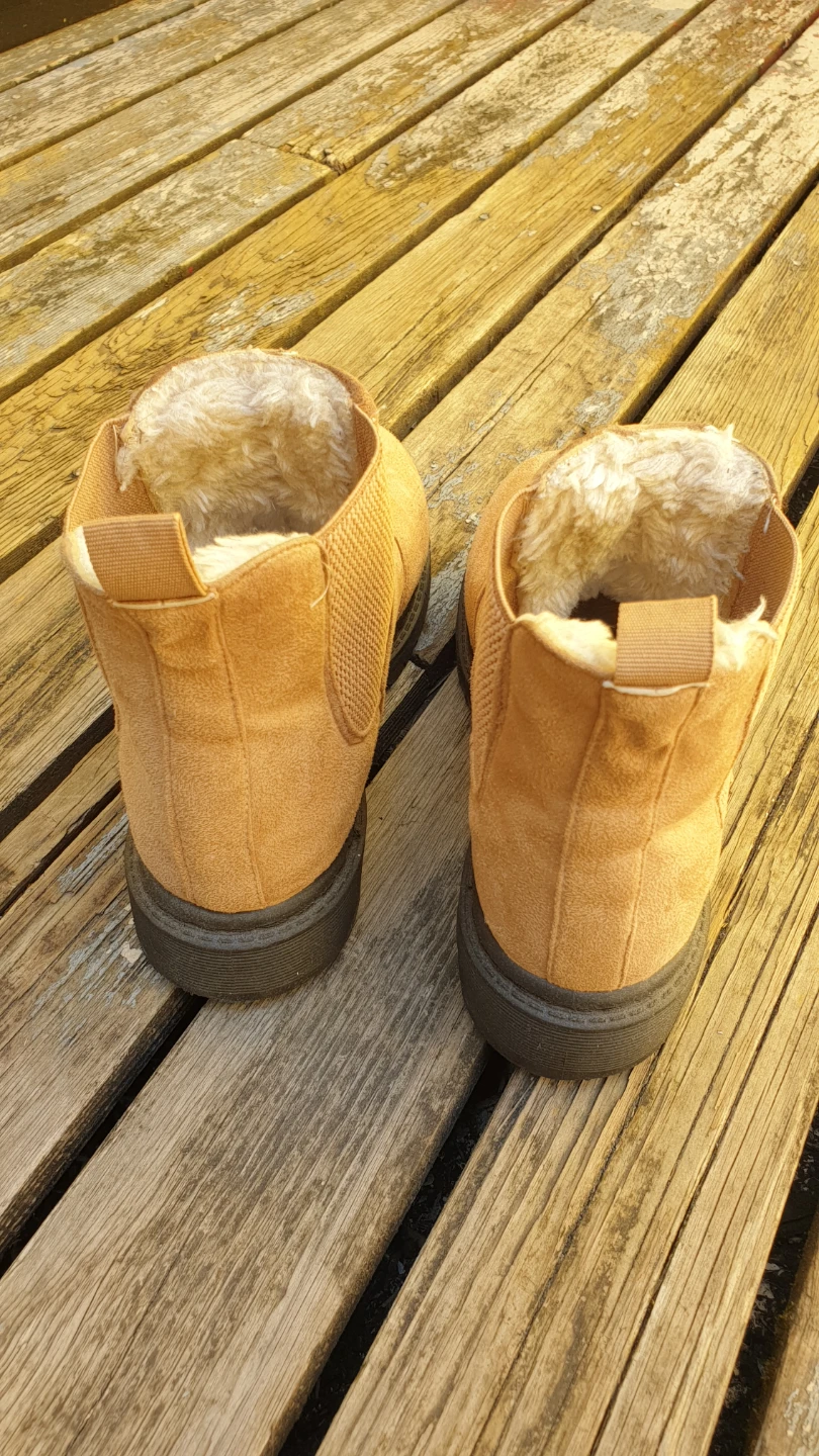 Tan Suede Chelsea Boots with Fur Lining - photo 2
