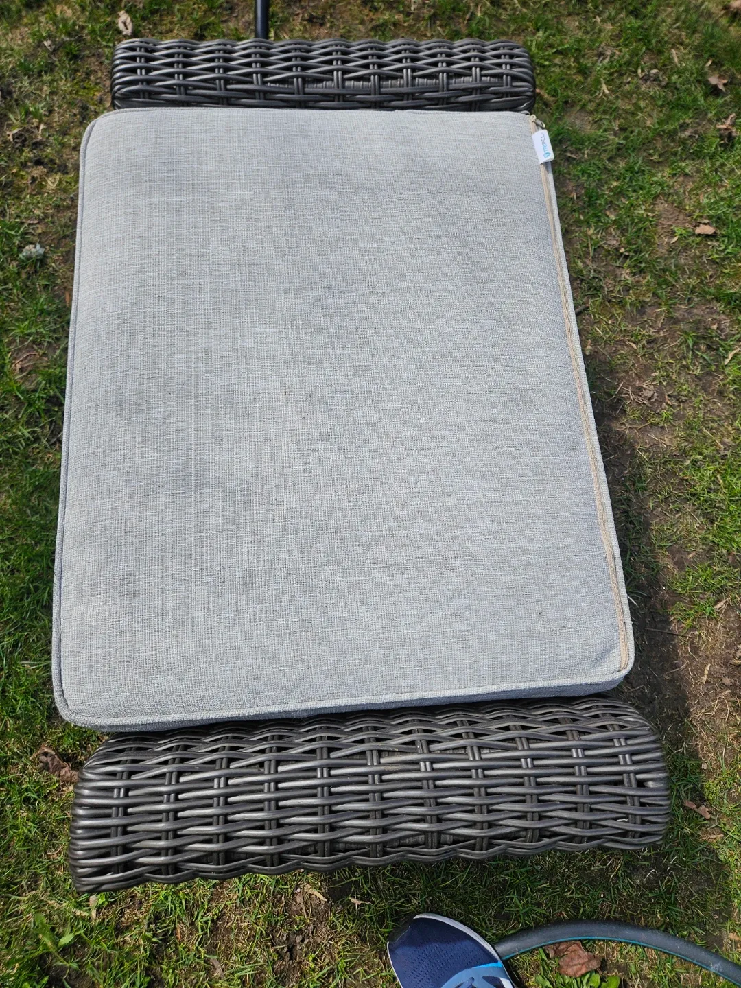 Wicker Outdoor Ottoman with Cushion - photo 2