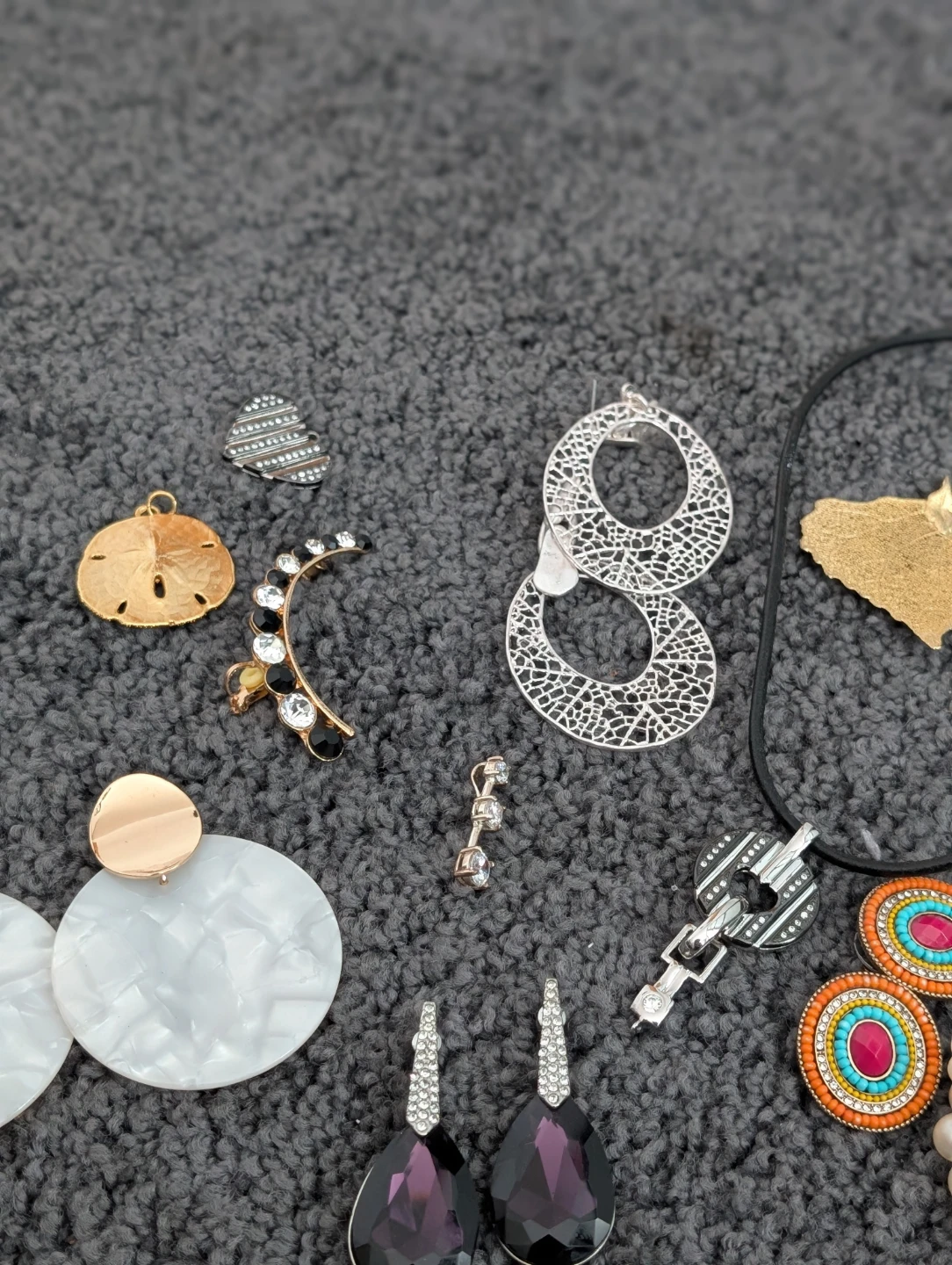 Costume jewellery. Various pieces - photo 3