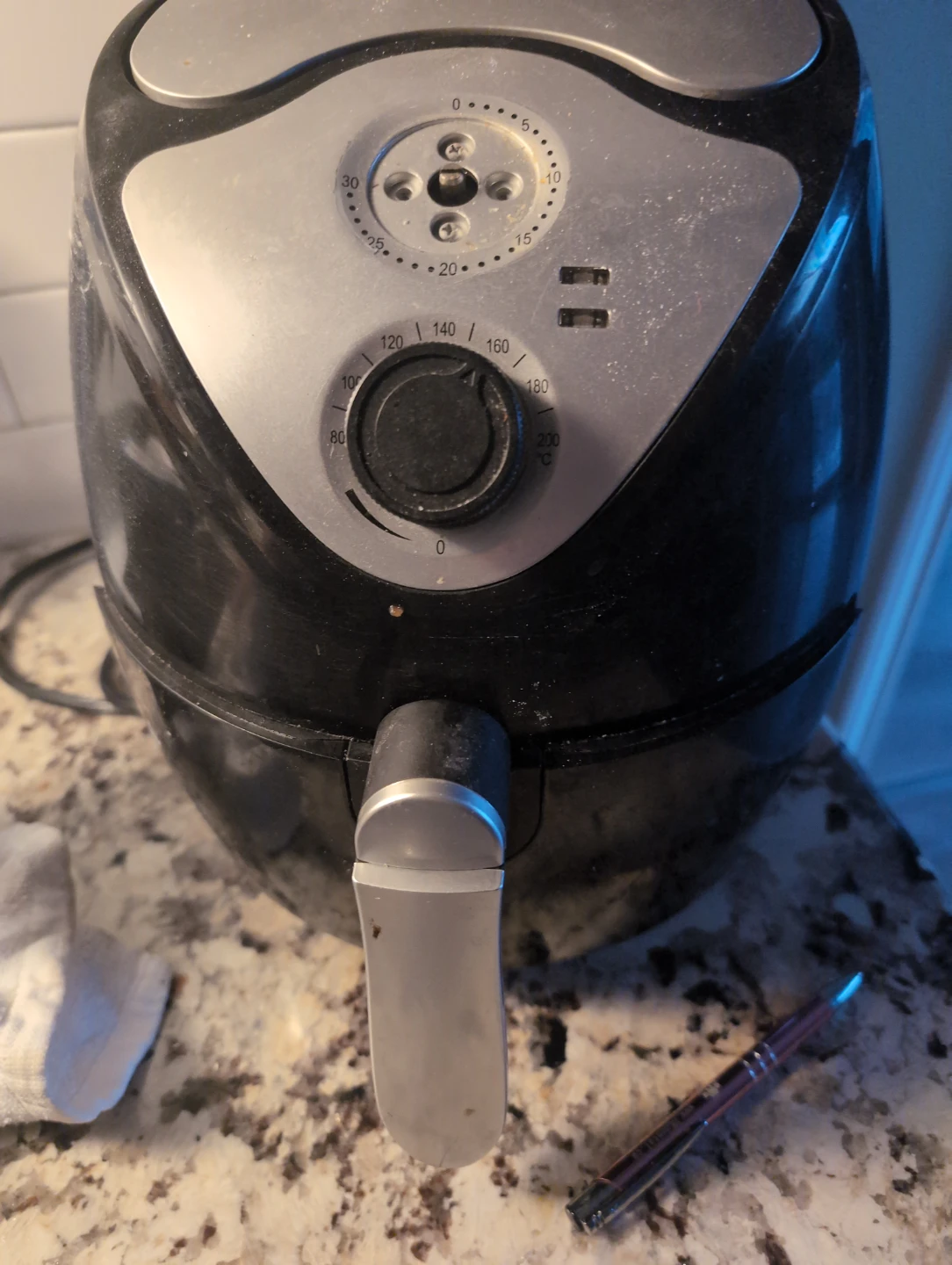 Black Air Fryer with Temperature and Timer Dials