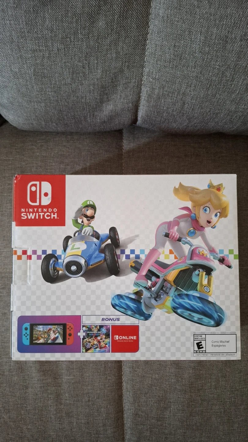 Nintendo Switch Mario Kart 8 Deluxe Bundle