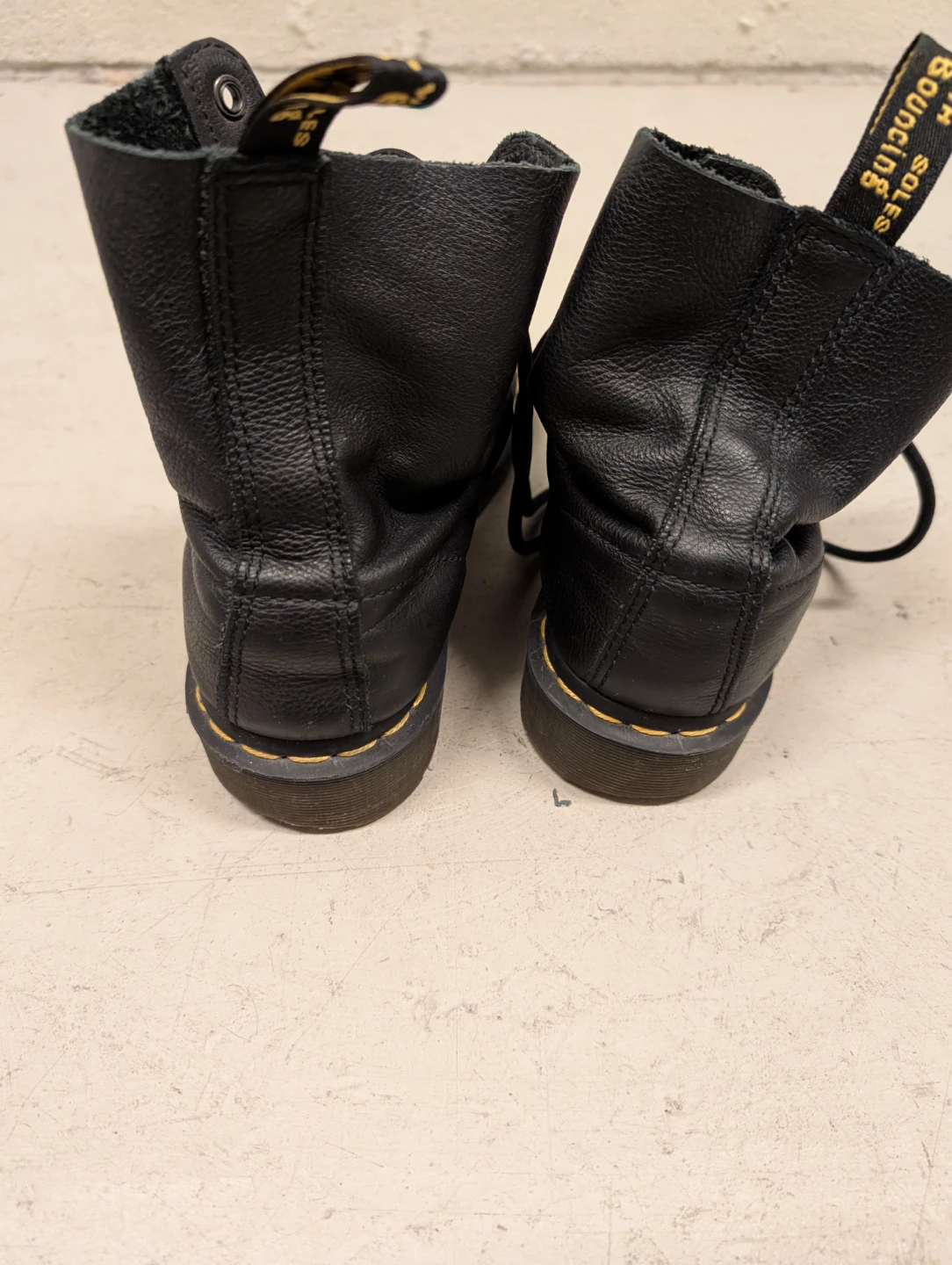 Dr. Martens Pascal Black Leather Boots Size 7 UK - photo 3