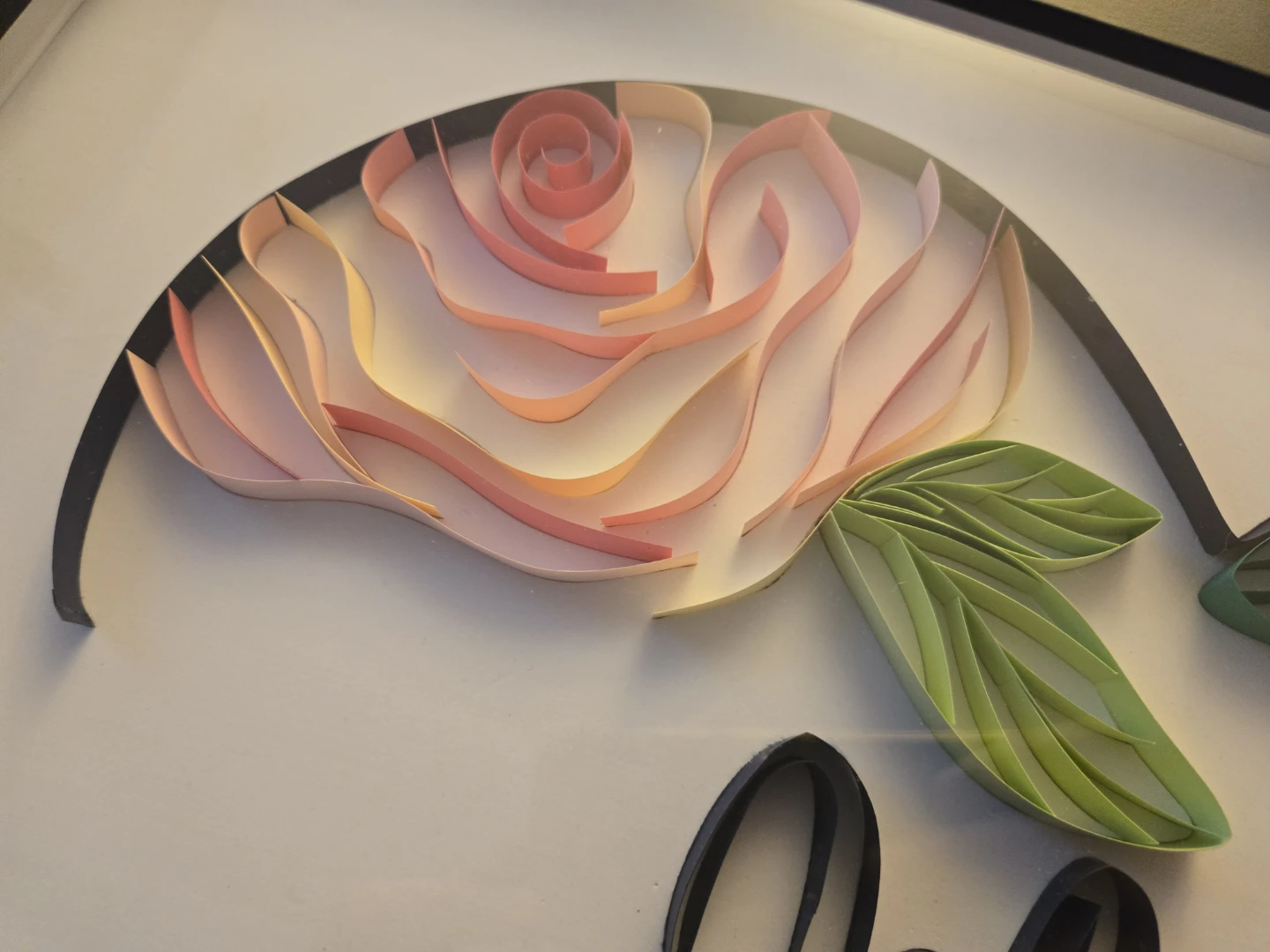 Handmads 16×20 Framed "Mom" Quilled Rose Heart Art - photo 4