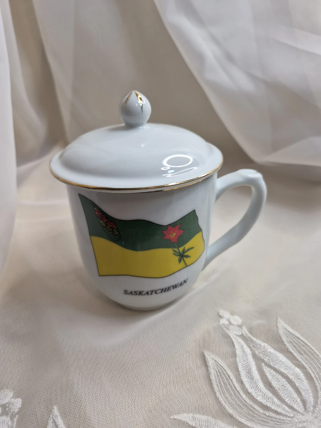 Canadian Collection Saskatchewan Porcelain Mug with Lid - photo 2
