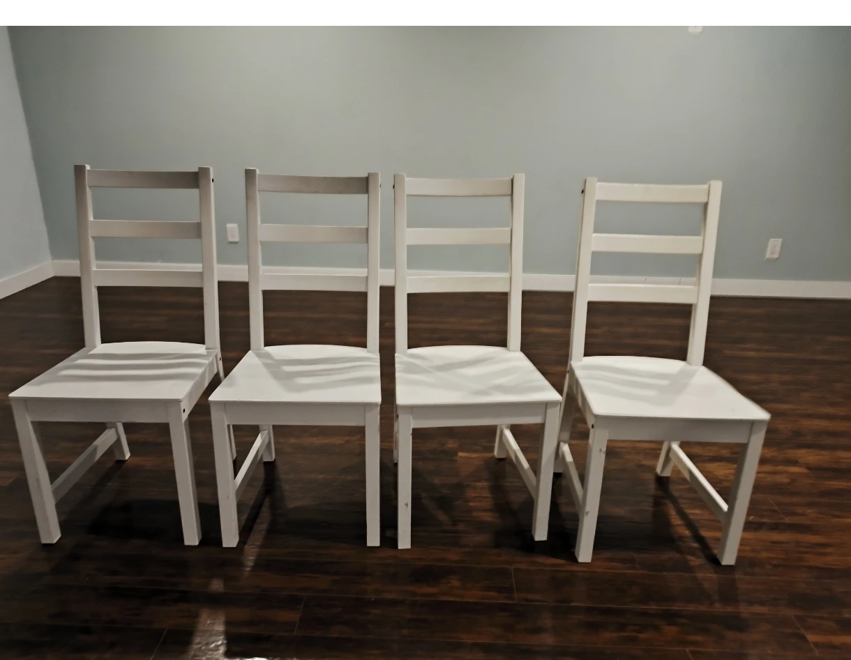 Set of 4 White Wooden Chairs