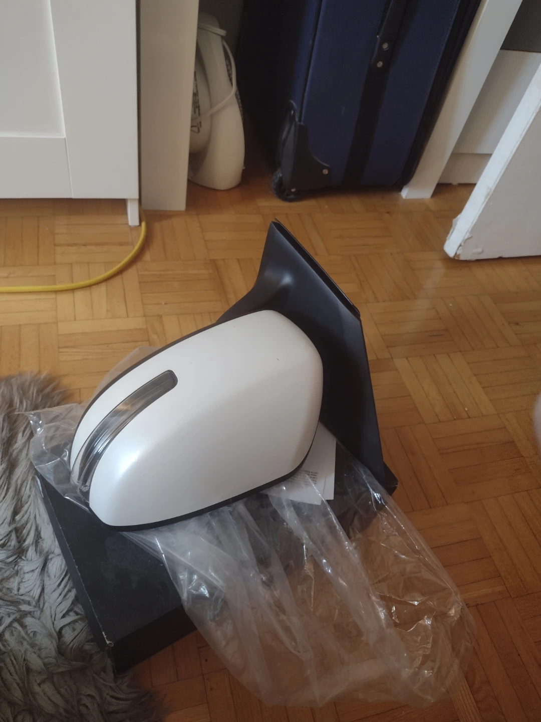 2017 white Mitsubishi car door mirror left side