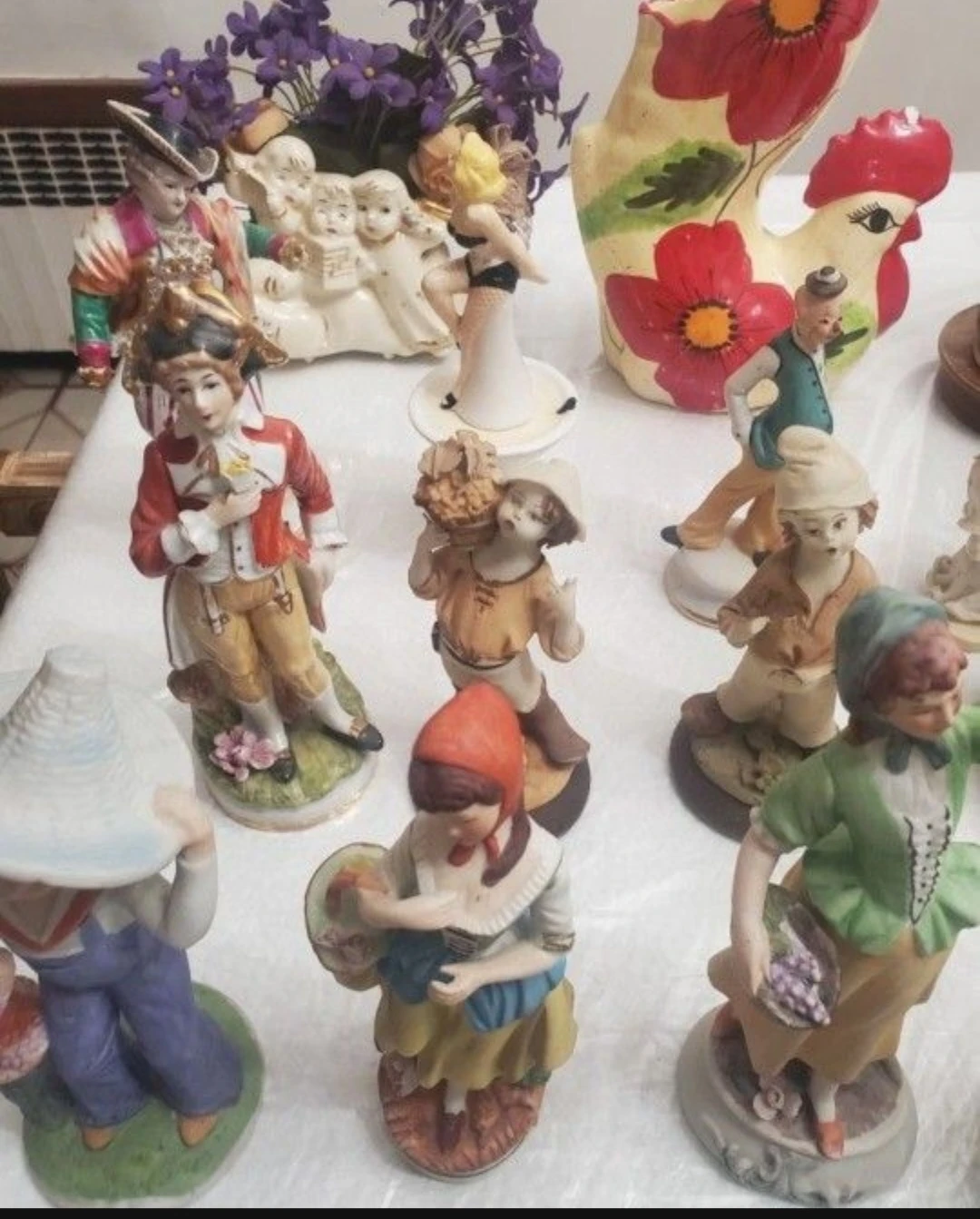25 porcelain and ceramic figurines - photo 3