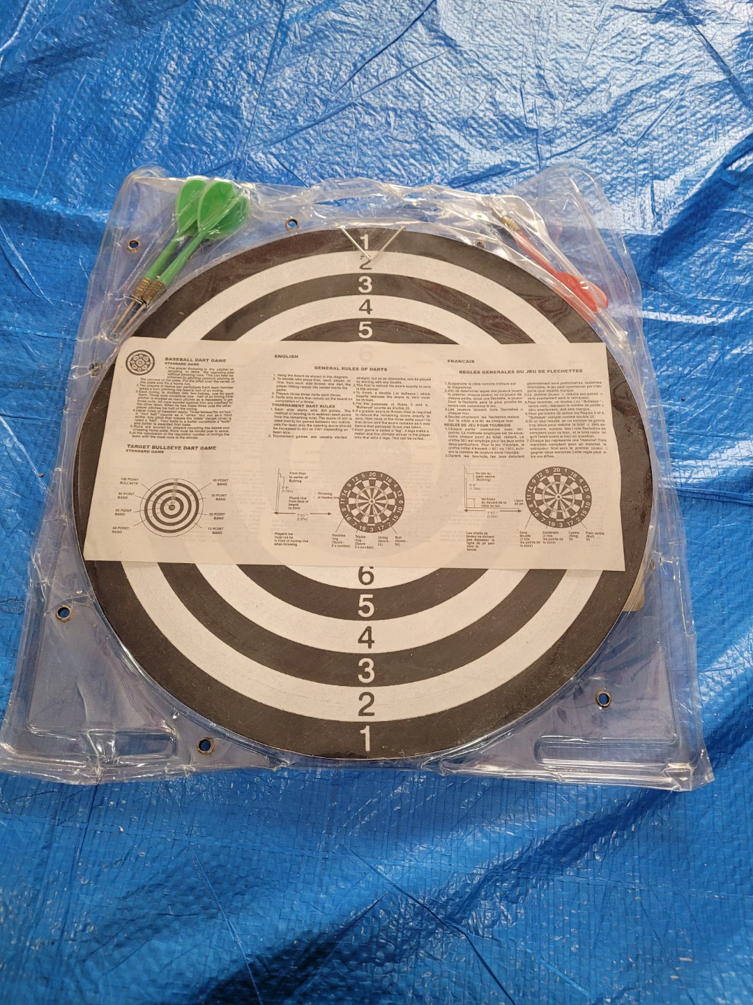 Dart Board with Darts - photo 2
