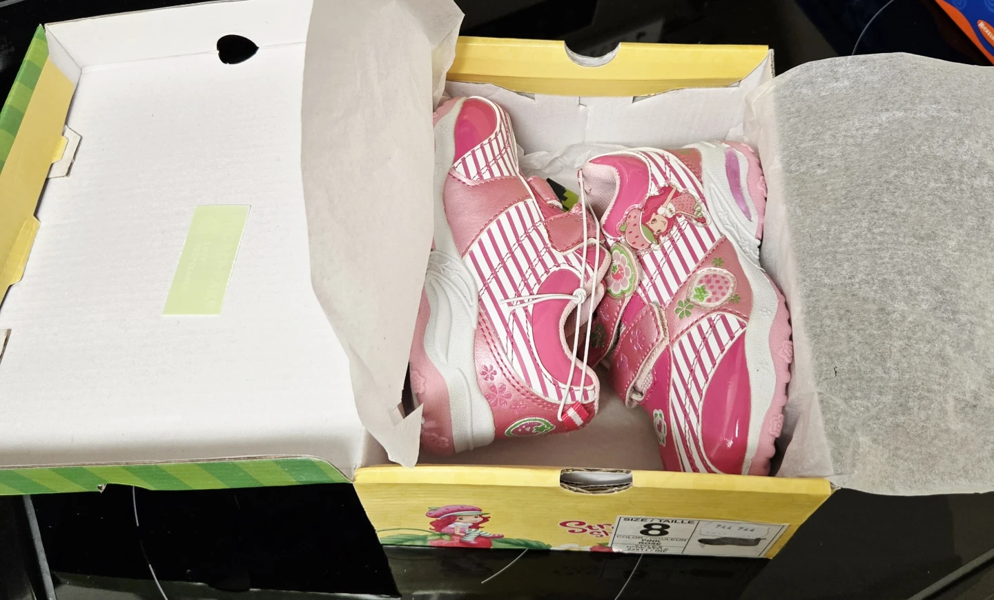 Strawberry Shortcake Toddler Shoes Size 8 - photo 2