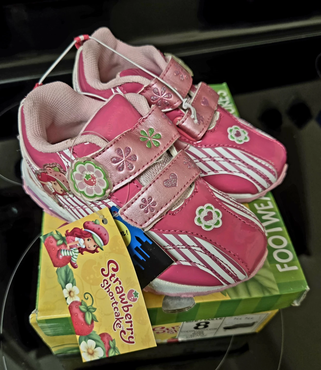 Strawberry Shortcake Toddler Shoes Size 8 - photo 5