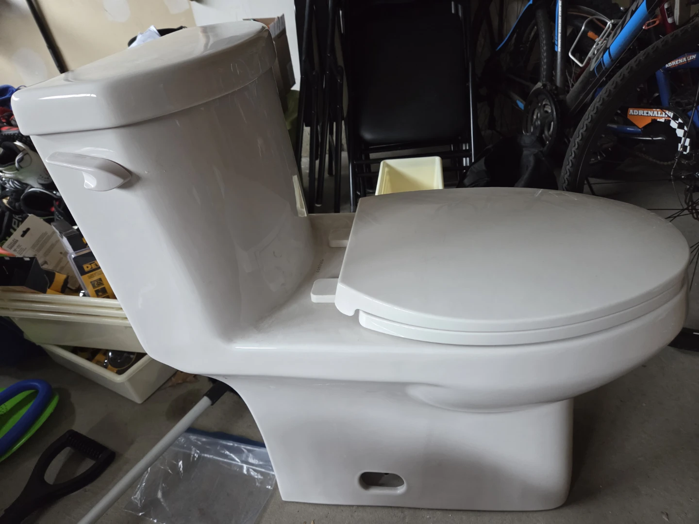 Contrac Toilet