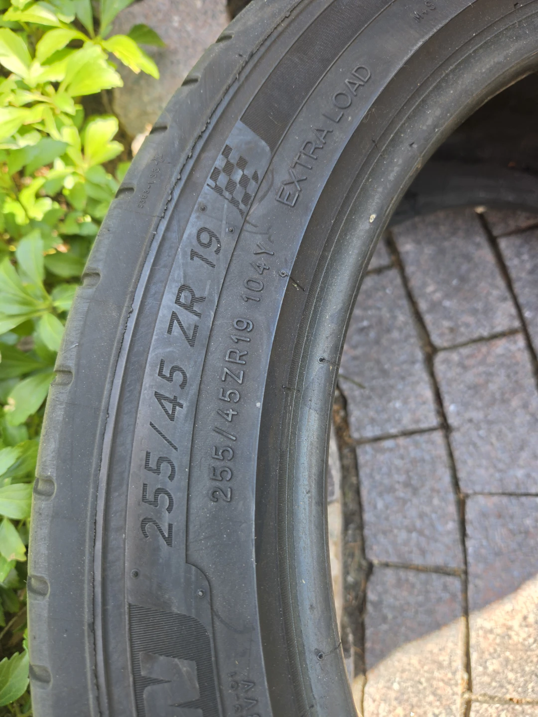 3 yantas 255 45 ZR 19 - photo 2