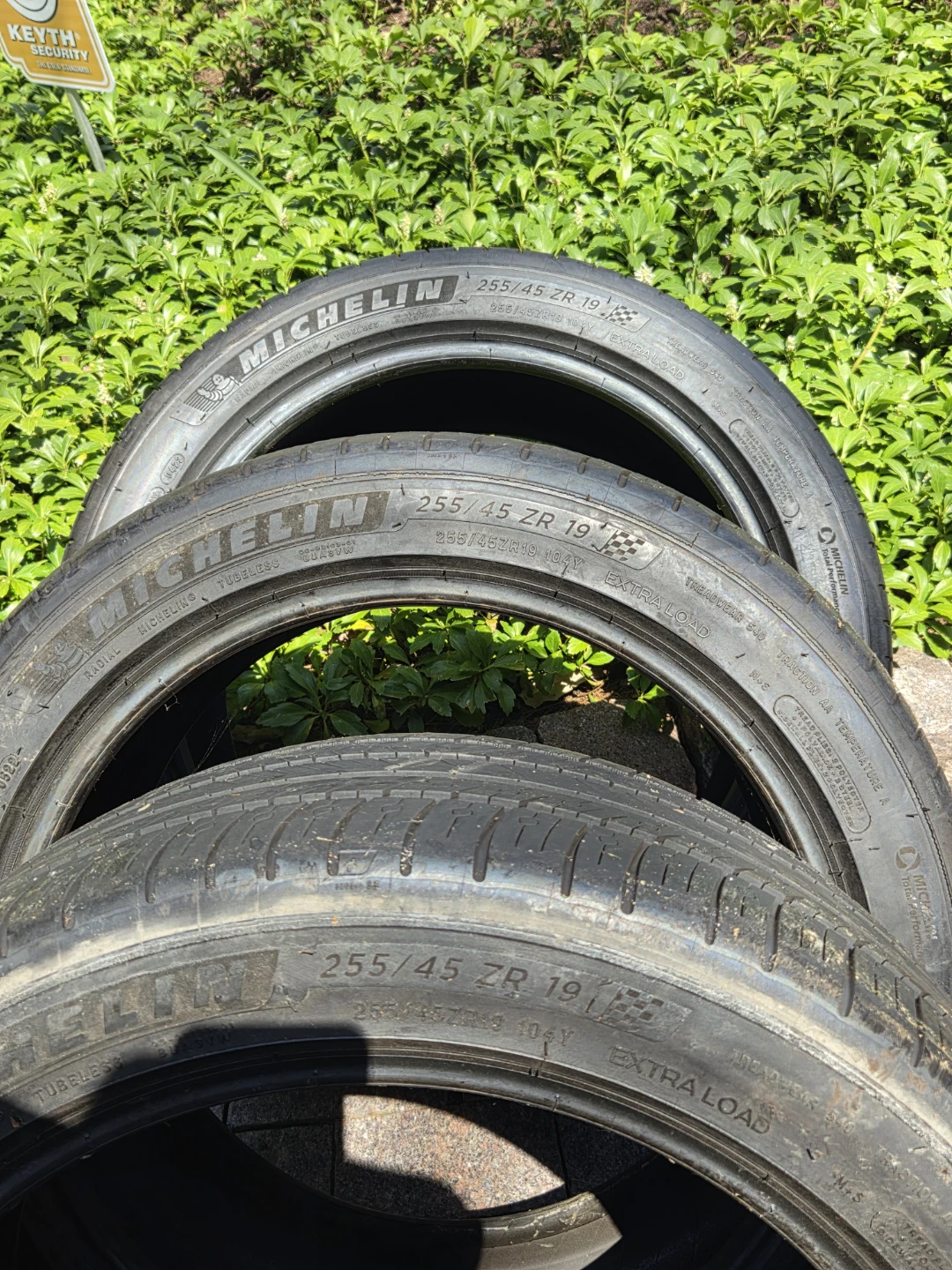 3 yantas 255 45 ZR 19 - photo 3