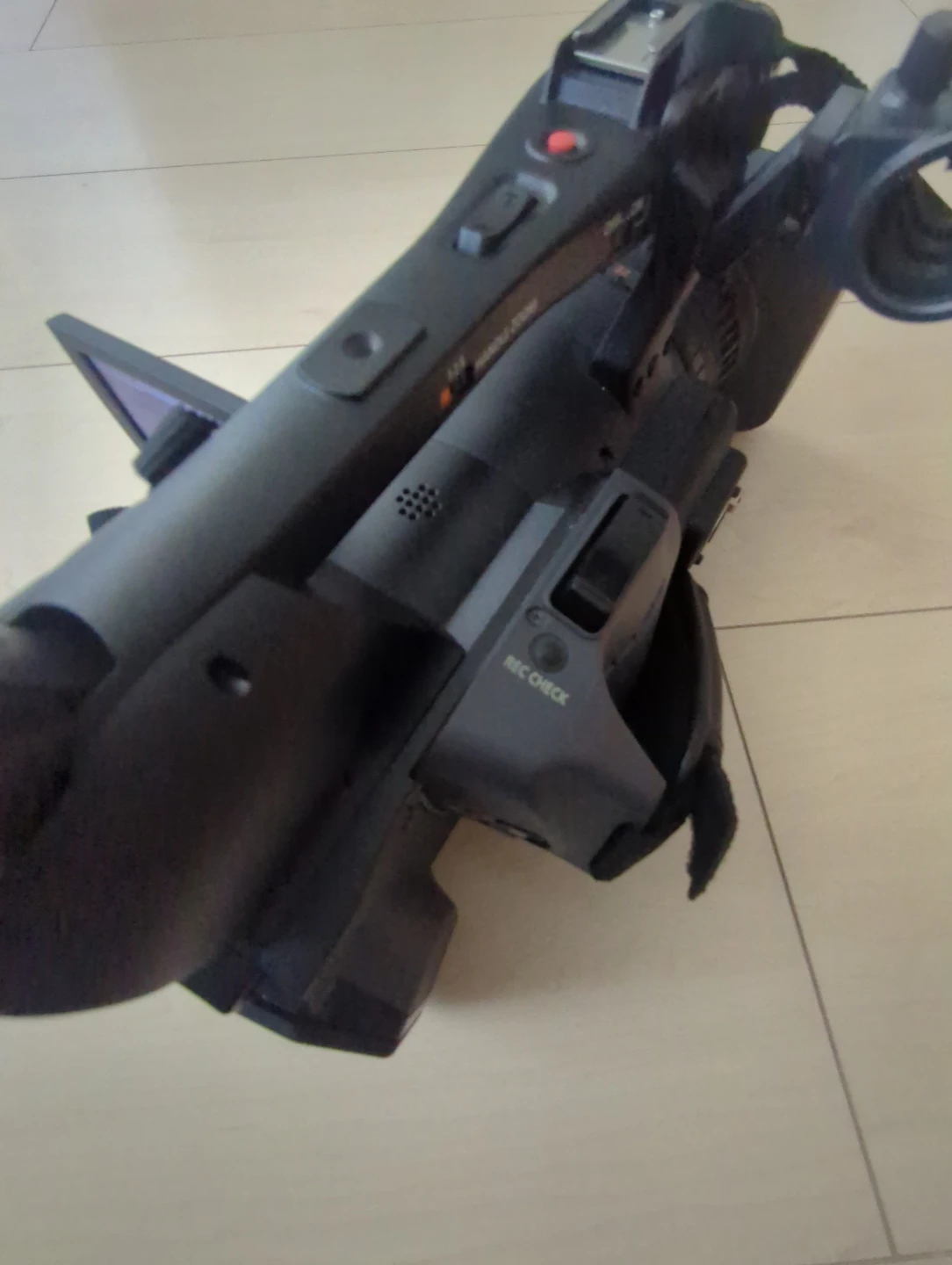 Panasonic Professional Camcorder with Bag - photo 5