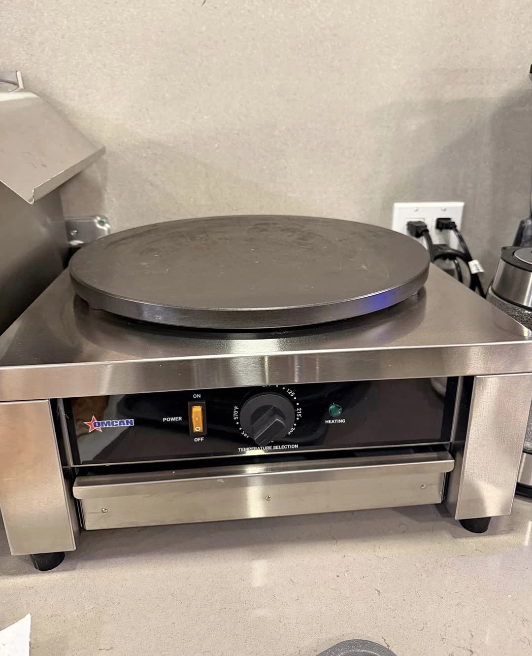 OMCAN Commercial Electric Crepe Maker Griddle
