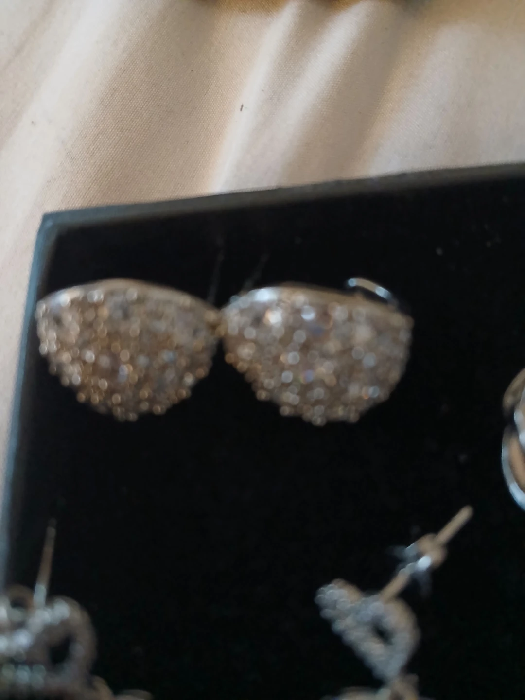 Jewelry set with earrings and ring - photo 3