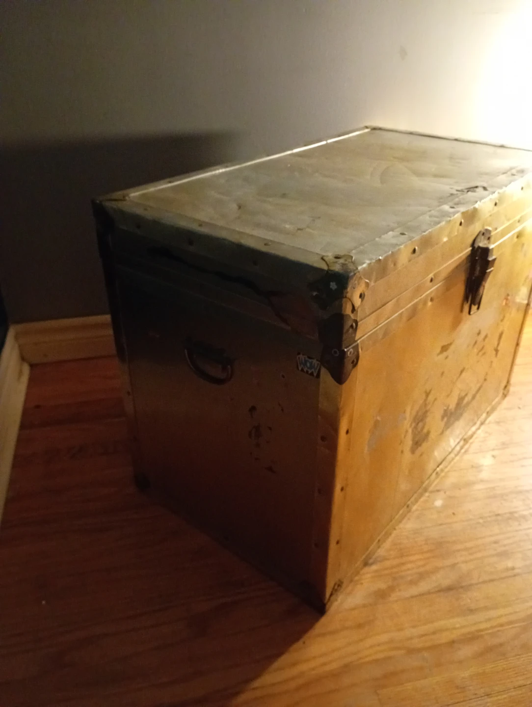 Vintage Metal Storage Trunk - photo 2